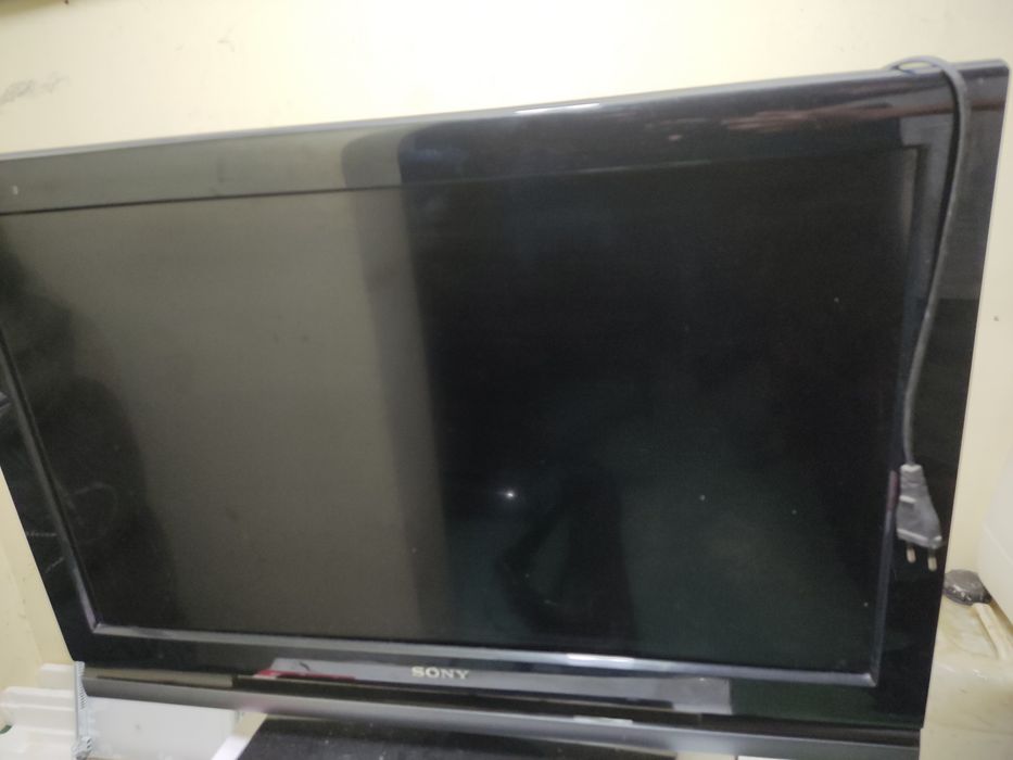 Telewizor Sony Bravia KDL-32V4500 (uszkodzona matryca)