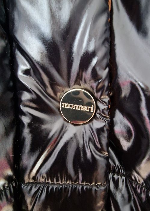 Czarny płaszczyk Monnari 40