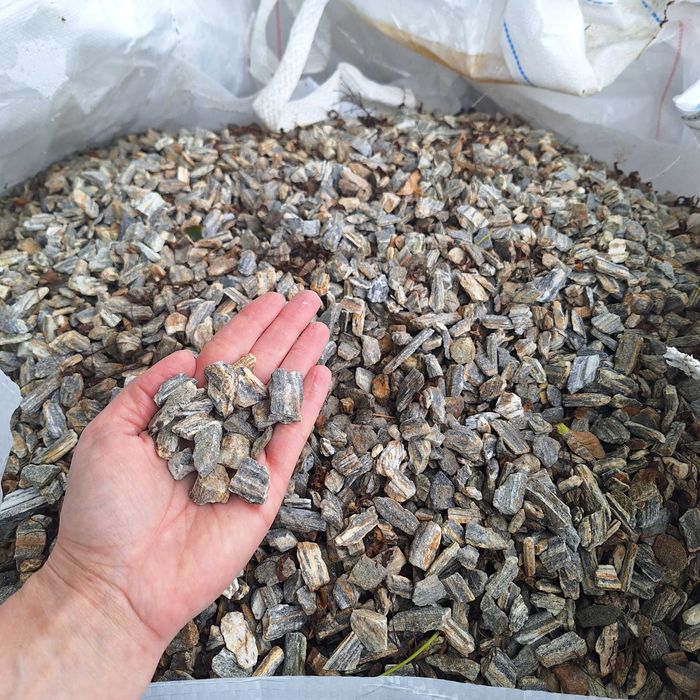 Kora kamienna szara grys gnejs pasiasty kamień naturalny dostawa głaz