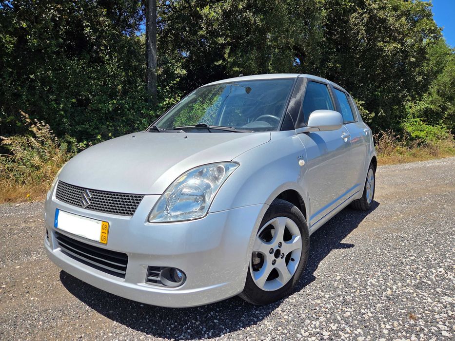 Suzuki Swift 1.3 DDiS Club 5 Portas