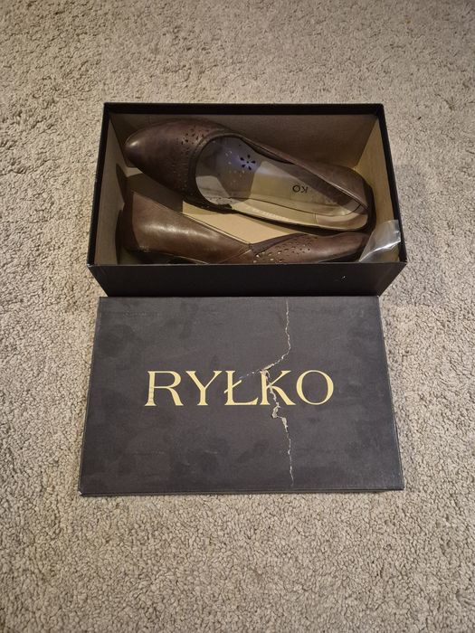 Brązowe czolenka firmy Ryłko