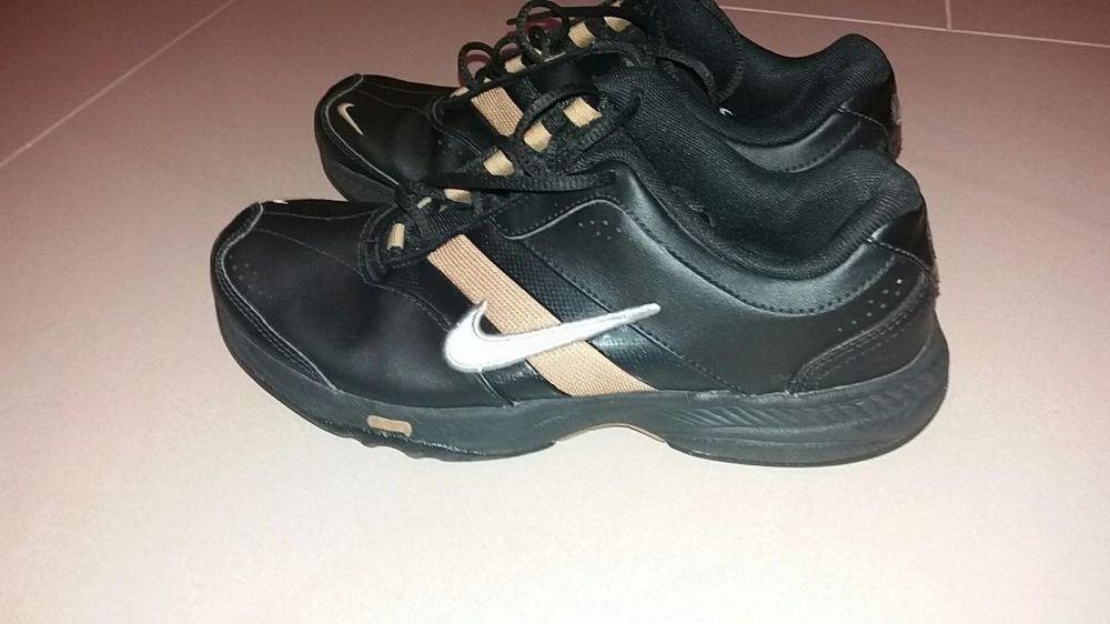 Nike 36.5