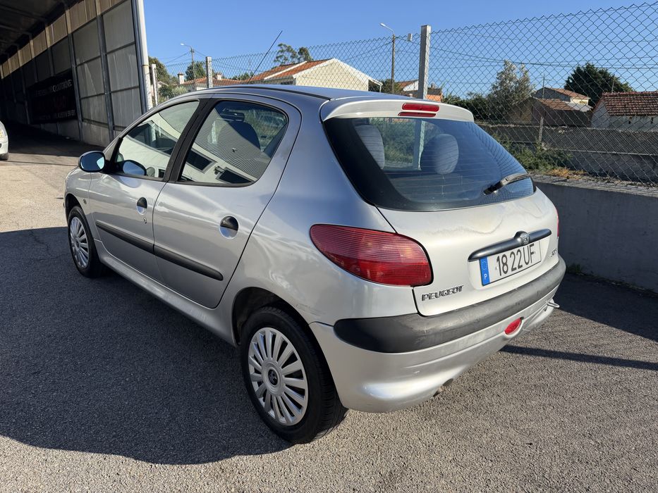 Peugeot 1.4i 75CV AC