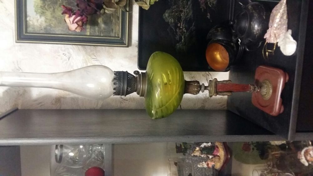 Старая керосиновая лампа