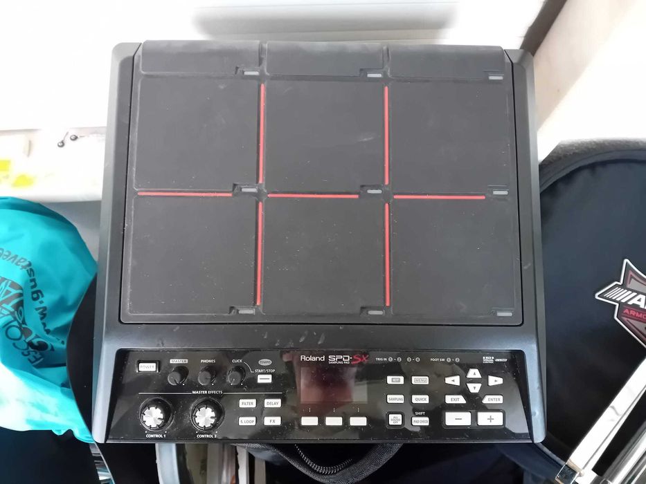 Roland SPD-SX Sampling Pad + tripé + pedal trigger