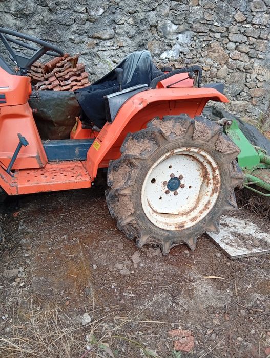 Trator rural  usado