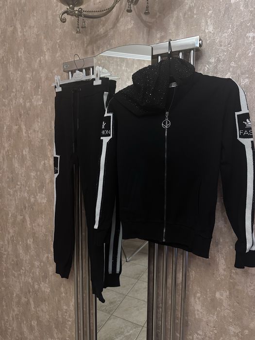 Костюм турецького  виробника s розмір