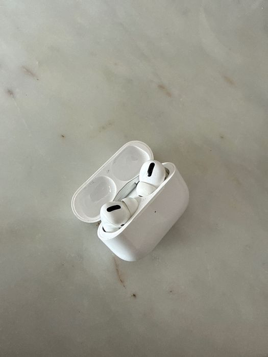 Apple AirPods Pro 1 com MagSafe
