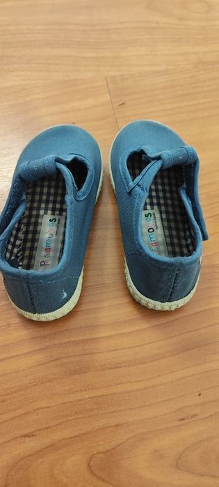 Sandálias número 22 Pisamonas