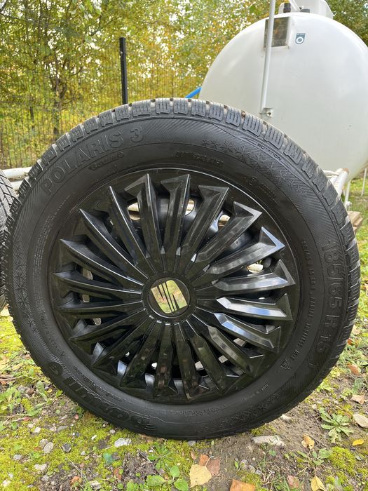 Felgi stalowe +opony zimowe Barum Polaris3+kołpaki seat