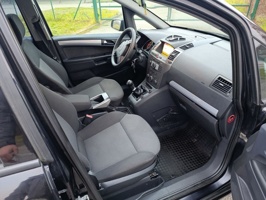 Opel Zafira 1.9CDTi 120 km!7 osób!