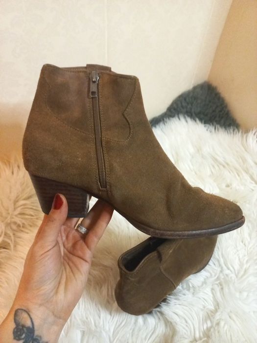 Казаки жіночі, ковбойки.