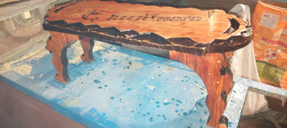 Столик для завтрака в постель