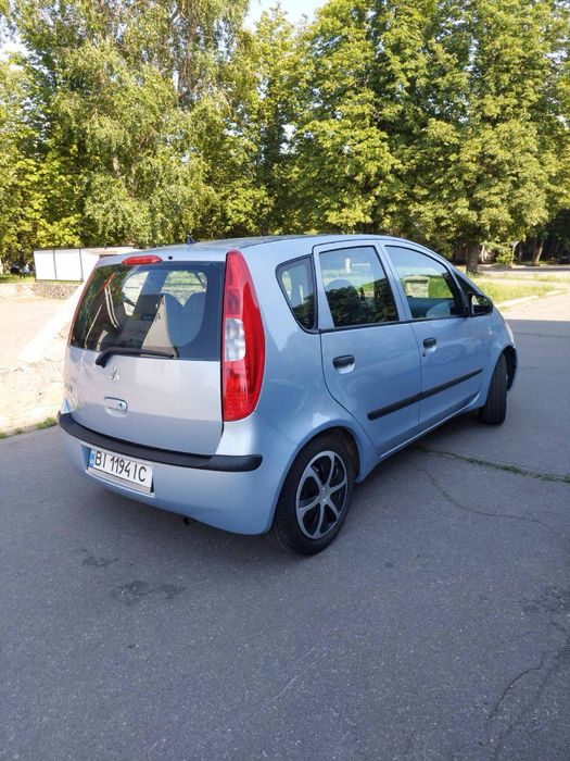 Mitsubishi Colt 2005 рік