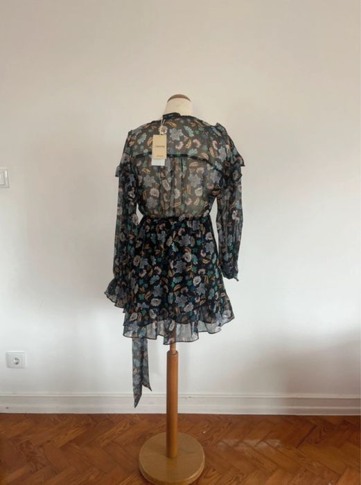 Vestido curto flores Mango