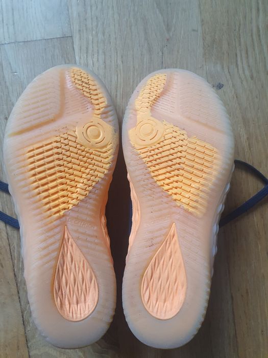 Halowe, halówki, imviso eskudo 900 35 piłka