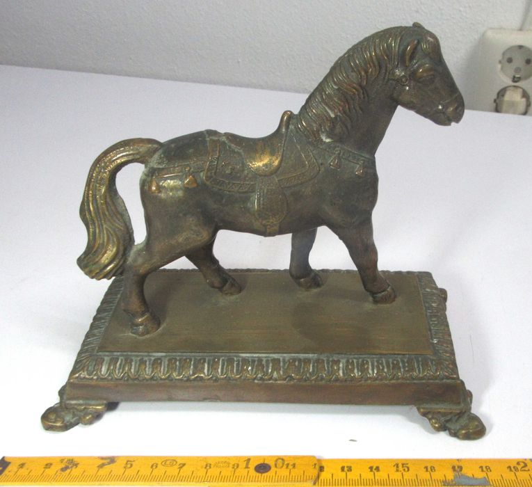 Cavalo em Bronze Antigo