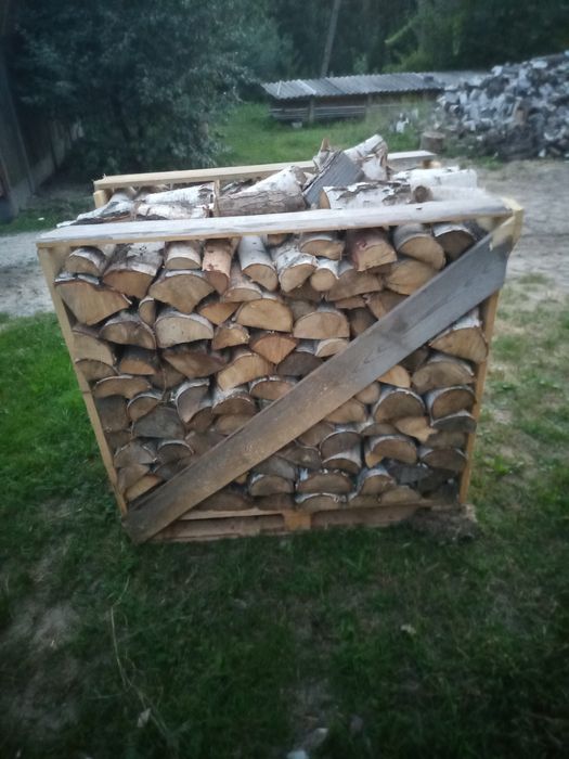 Sprzedam drewno rąbane i układane brzoza sosna