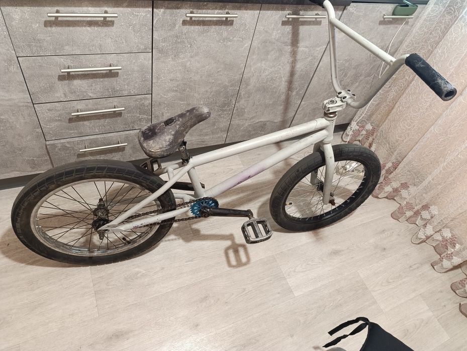 Продам свой BMX на неплохих деталях
