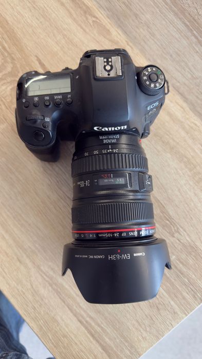 Canon 6D Mark II com lente 24:105 F4