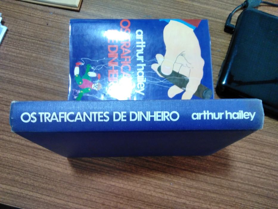 Os traficantes de dinheiro