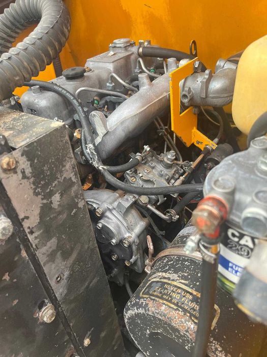 Mini Pá Carregadora Mustang 960 – Motor Isuzu 4 Cilindros