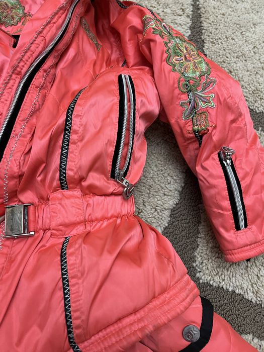 Лижній костюм , штани і курточка для дівчики 122см