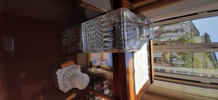 Licoreiras ou outro líquido