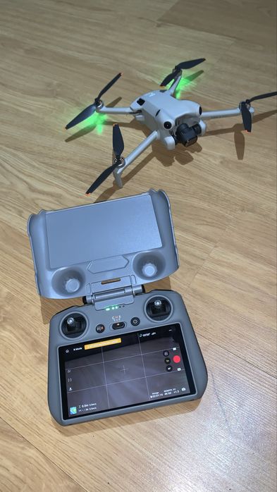 DJI Mini 4 Pro - Estado de Novo (Apenas 7h )