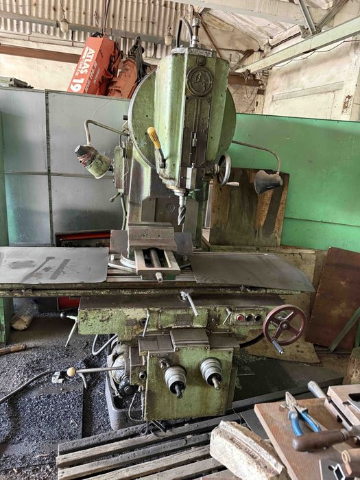 Фрезерні верстат 6р80ш6720,6р12п,6м12к,вм131,вм127,67к25,6р13,6р82ш