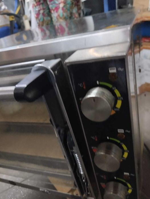Forno Pizzas Profissional (custou quase 2500€)