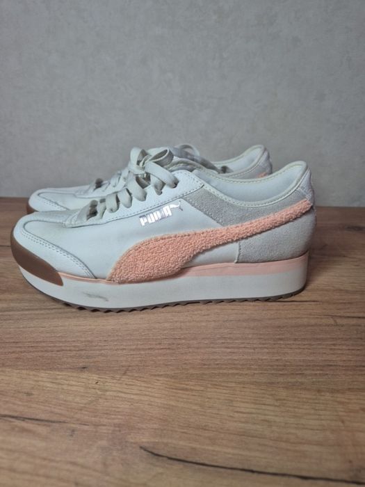 Жіночі кросівки Puma