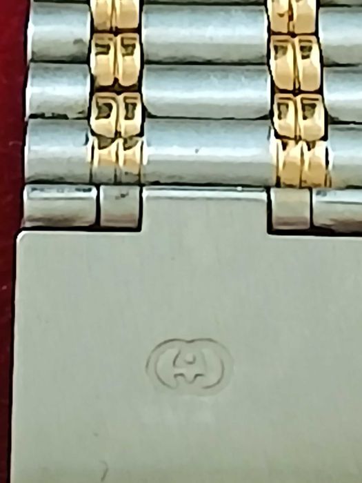 Часы новые унисекс классические GUCCI