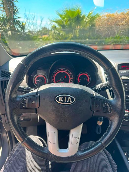 Carro KIA Ceed 1.6