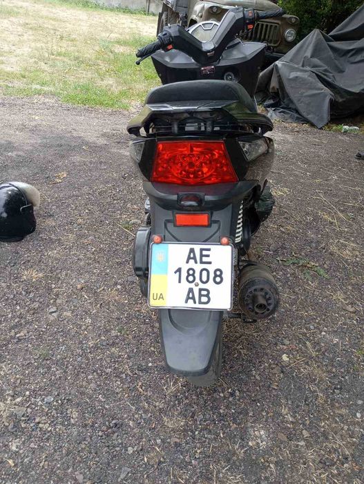 Продам скутер 150кубов