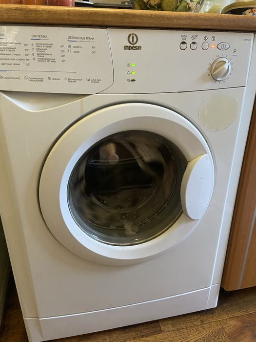 Стиральная  машина Indesit Win 100