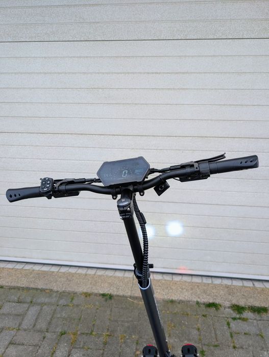 Trotinete Elétrica ANGWATT C1 PRO 2400W Dual Motor