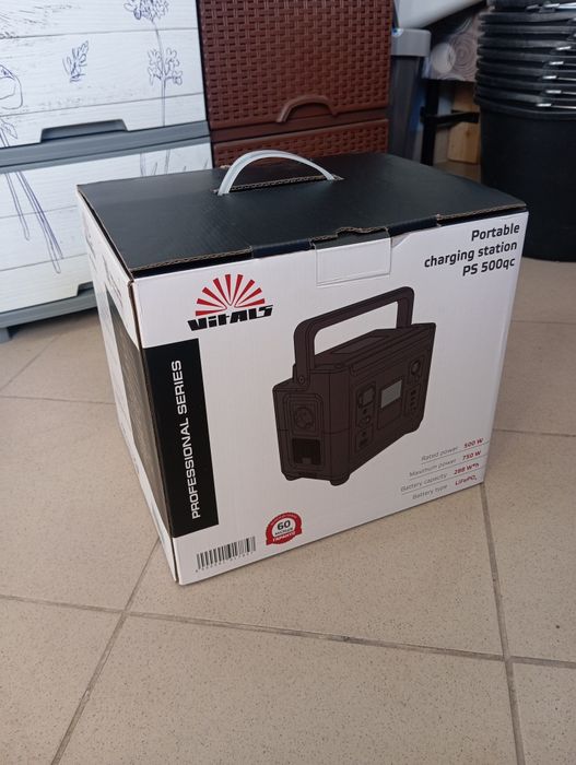 Портативна зарядна станція VITALS PS500qc