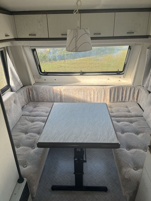 Przyczepa Kempingowa Hobby 470 z przedsionkiem