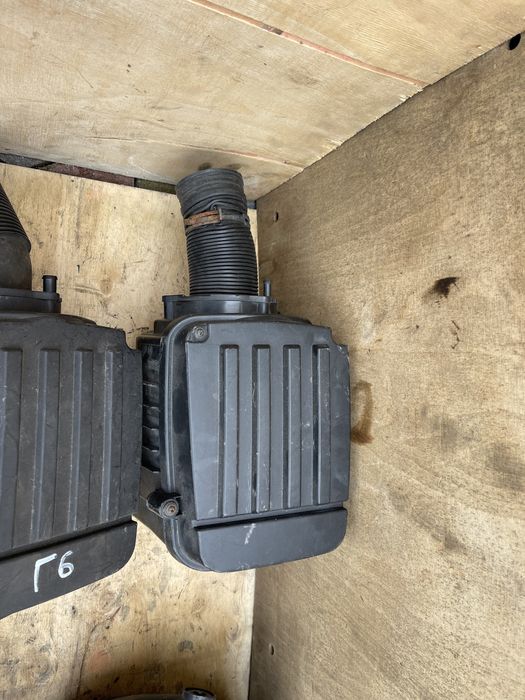 Корпус повітряного фільтра VW Passat B6 Golf 5-6 Jetta 5 Caddy Touran