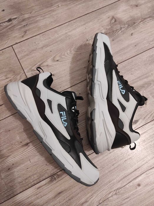 Buty sportowe sneakersy Fila Novarra 44