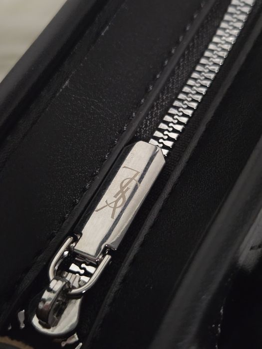 Дуже стильна і вмістка новинка, Ysl сумочка