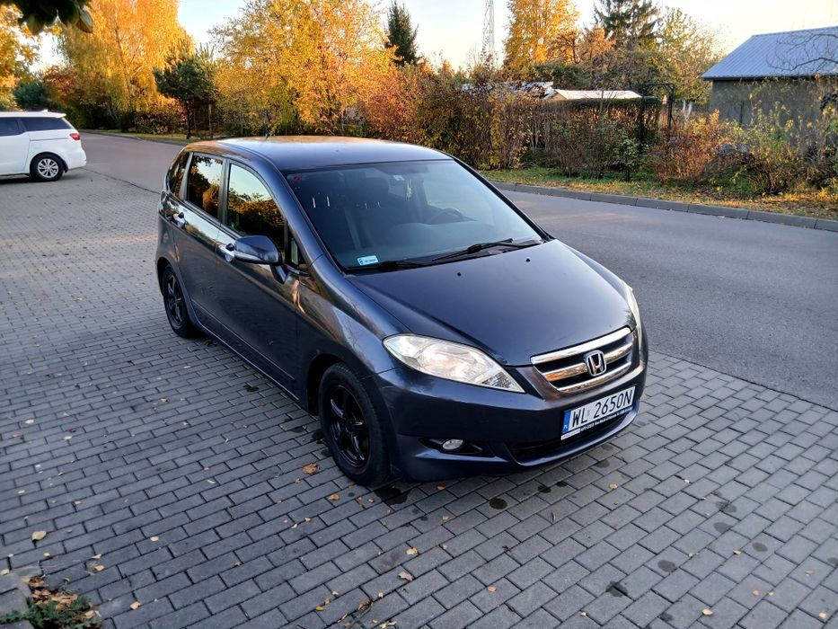 Honda FR-V