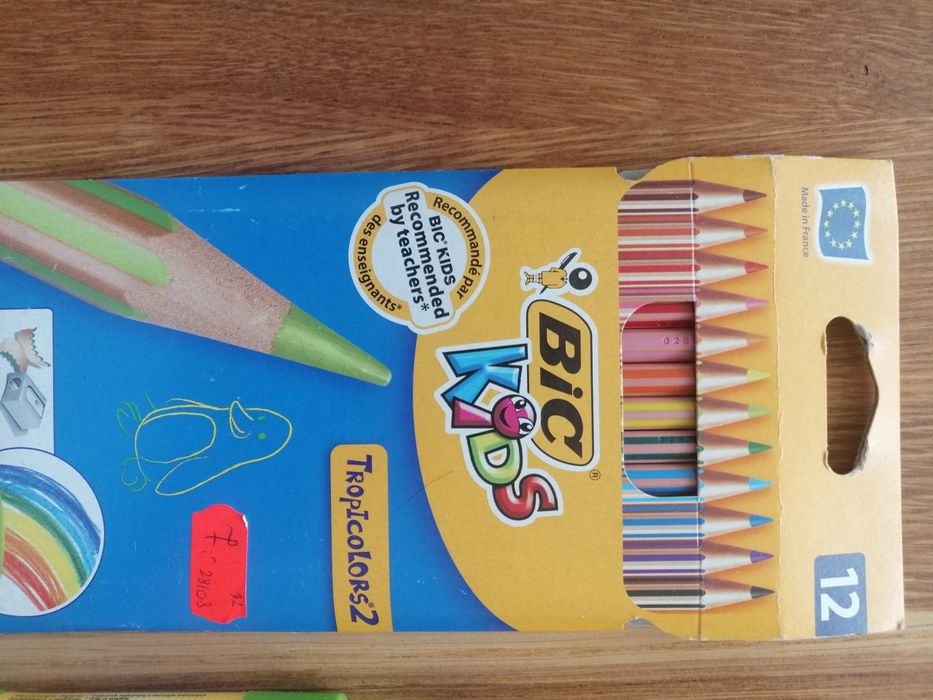 Zestaw do szkoły Bic kredki ołówek gumką klej