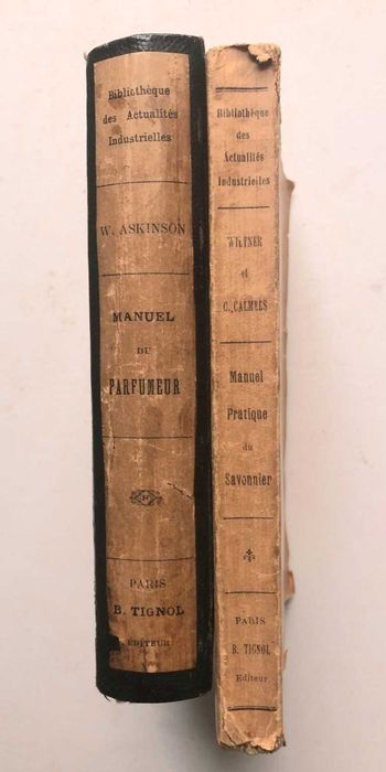 Perfumes e Sabões - 2 Livros para aprender a fazer.