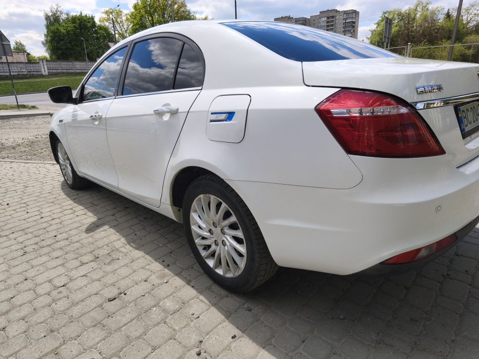 Продам  Geely England ev253