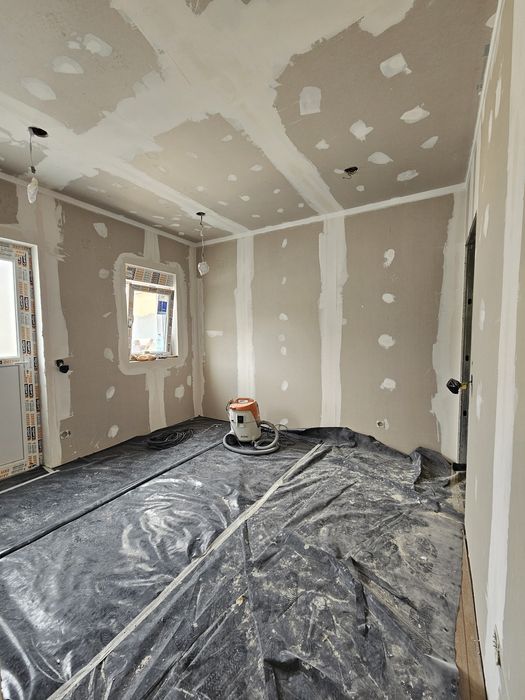 Moradia T2 Renovada com 850m² de Terreno | Lavos – Figueira da Foz
