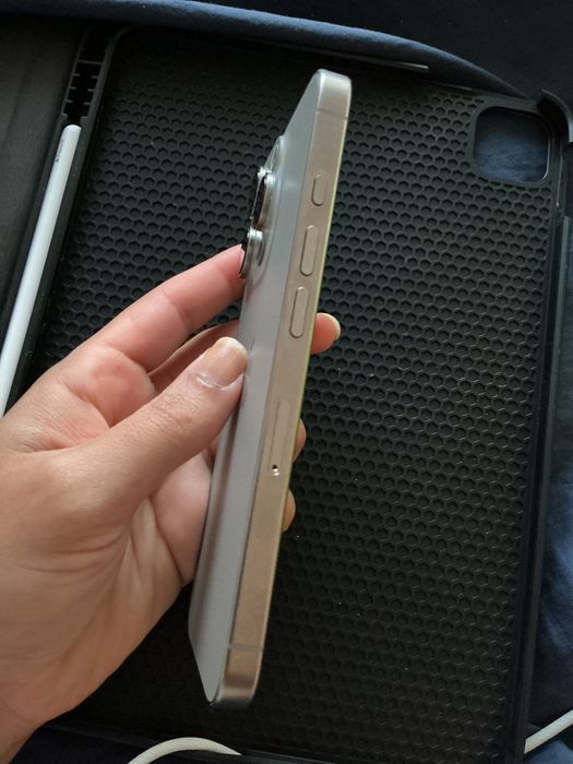 iPhone 16 pro seminovo