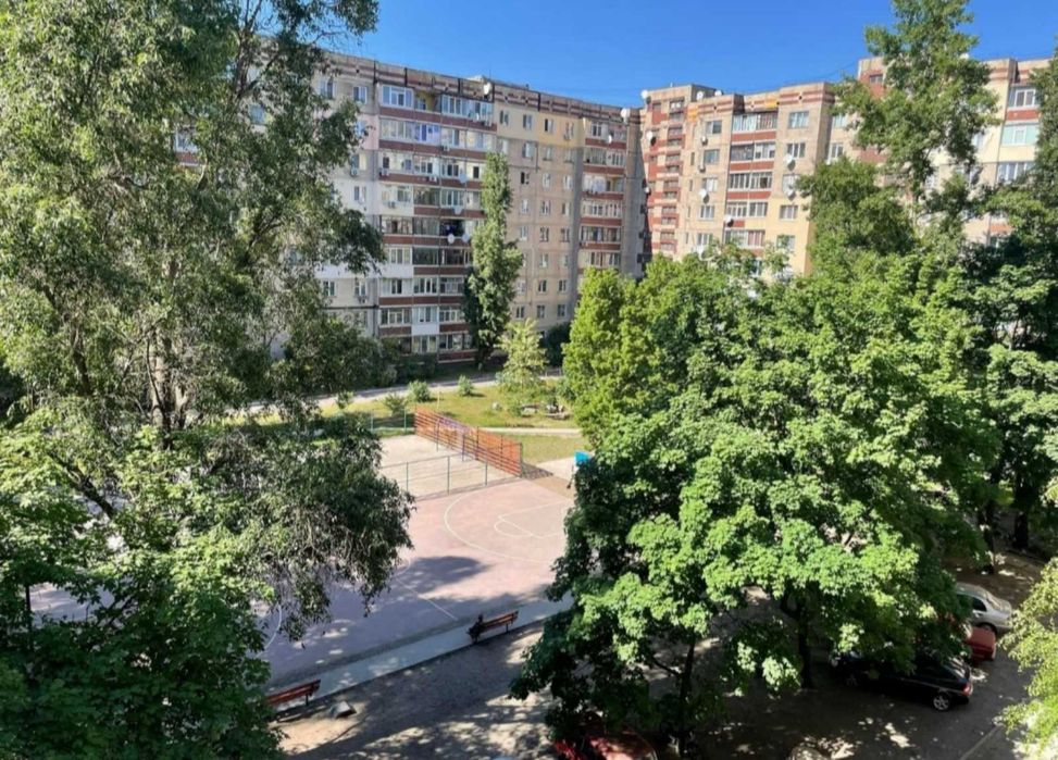 Продаж 5к квартира. Л.Б , 2мкр