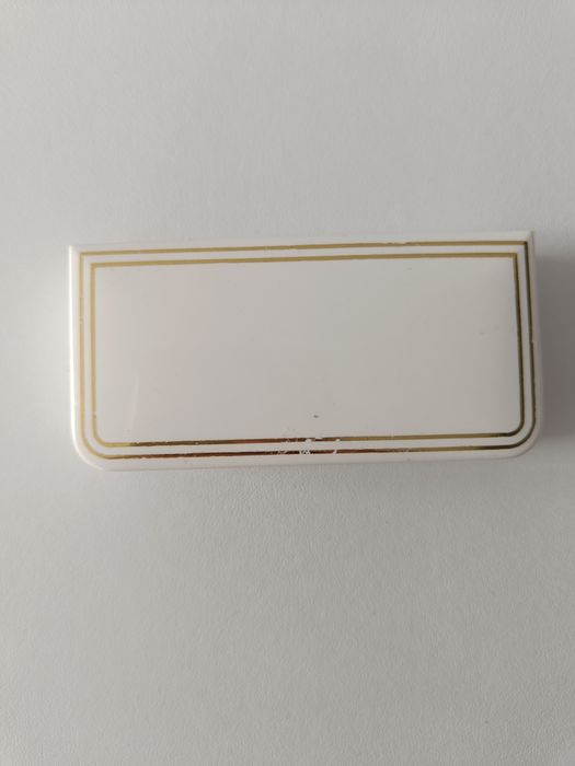 Białe pudełko na obrączki ze  zdobieniem, ślubne